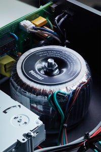 Magnat Odtwarzacz sieciowy MC 400 8