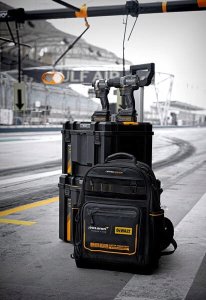 Dewalt Plecak narzędziowy DWST60122-1 7