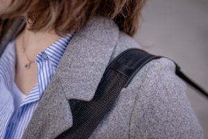 Zestaw Newell lampa LED Air Artha i statyw oświetleniowy Talos 11