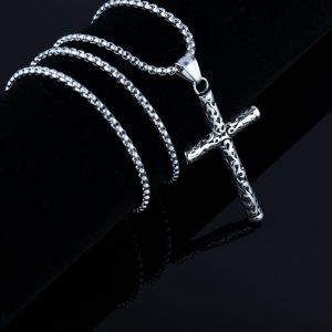 NASZYJNIK Srebrny Stal Łańcuszek KRZYŻYK 309 7