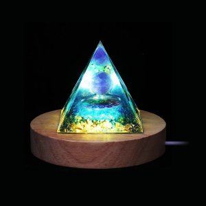 Piramida ORGONIT +LED Lampka PODSTAWA 5cm KRYSZTAŁ KAMIENIE AMULET 5cm HX05 6