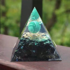 Piramida ORGONIT +LED Lampka PODSTAWA 5cm KRYSZTAŁ KAMIENIE AMULET 5cm HX16 3