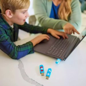 Pendrive SanDisk Smurfs, 64 GB  (SDCZIS-064G-G46) 3