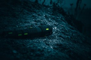 Latarka akumulatorowa taktyczna 1200lm Pro Series VA0365 VAYOX 13