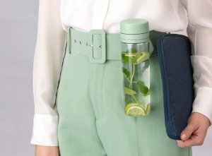 BRABANTIA Make &amp; Take water bottle with strainer jade green 202445 4