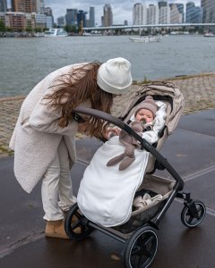 LODGER Lodger Mini Bunker Teddy all-season sleeping bag for car seats Cloud Dancer BKM 101 2