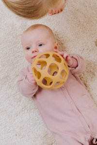 New! Baby's only silicone teether ball 0+ Ochre BO-860.862.017.50 2