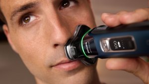 New! PHILIPS i9000 Prestige Ultra Wet/Dry Electric Shaver (Rechargeable) Mystic Aqua XP9201/33 9