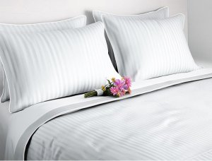 Pościel hotelowa adamaszek 160x200 dwustronna w paski GierekHoff KOMA 6222 gruba 3 el biała z białą lamówka 1