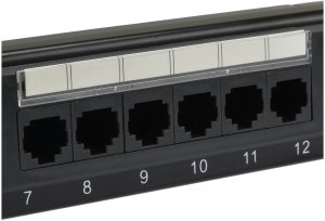 Patch panel RACK 19cali kat.6 24p UTP 1U czarny NEKU 4