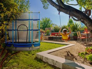 TRAMPOLINA OGRODOWA DUŻA STABILNA DLA DZIECI DO DOMU Z SIATKĄ 138 x 160 CM 7