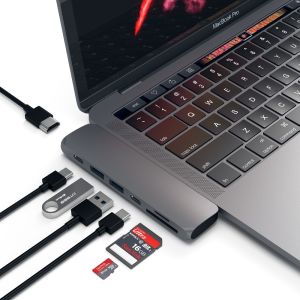Stacja/replikator Satechi Pro Hub USB-C (ST-CMBPM) 4