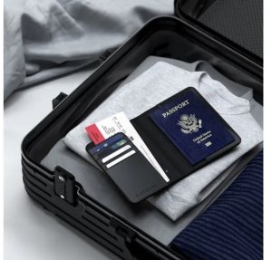 Satechi Etui na paszport z ecoskóry do podróży z funkcją Find My 4