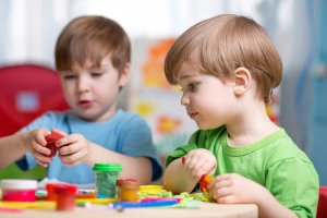 Lovin HAPPY KIDDO Masa plastyczna zestaw 10kolorów nożyk 3
