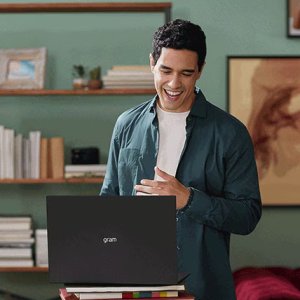 Laptop LG gram 16 / 16Z90R-H.AAS7U1 / Intel i7-13 / 16GB / SSD 512GB / Intel Xe / WQXGA / Win 11 / Czarny 9