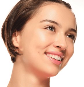 ESSENCE_Baby Got Diamond Highlighter rozświetlacz w sztyfcie 5,4g 6