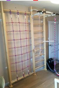 Drabinka gimnastyczna ze słupkiem Adler Plus 243 cm biały + akcesoria 2