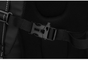 Czarny plecak podróżny z komorą próżniową i portem USB - Peterson NoSize 11