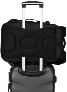 Czarny plecak podróżny z komorą próżniową i portem USB - Peterson NoSize 9