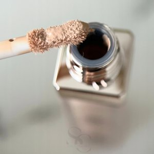 Bobbi Brown CLARESA_Natural Skin Serum Concealer korektor-serum 1C Light Cool 7ml 3