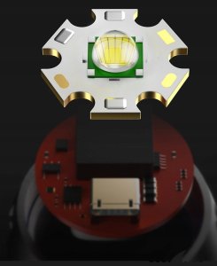 LATARKA XPE 300m WODOSZCZELNA USB ABS Militarna WYTRZYMAŁA MOCNA 13cm 5W 8