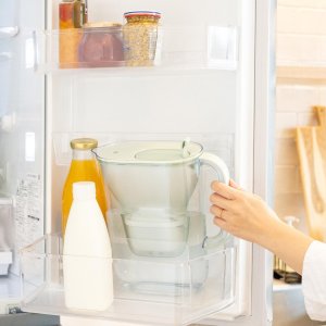 Dzbanek filtrujący Brita Style eco* lodowy niebieski w tym 3 MAXTRA PRO All-in-1 3