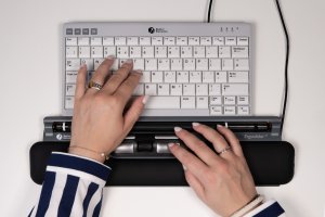 BakkerElkhuizen Maus ErgoSlider Plus Central Mouse retail 2