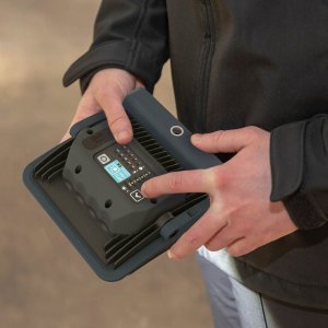 Lampa robocza LED 2000 lm akumulatorowa SCANGRIP NOVA R forLIFE 03.6201 9