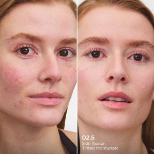 CLARINS SKIN ILLUSION TINTED MOISTURIZER SPF25 02.5 40ML 2