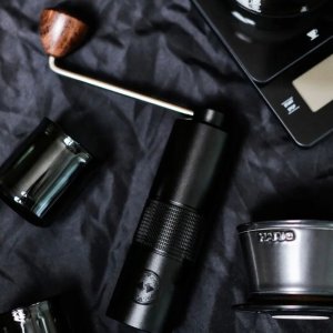 Hario - Kabuto Czarny - Młynek do kawy 4