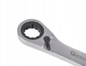 Zestaw nasadek przelotowych spline z grzechotką 10-24mm 17el. CrV (10) 4