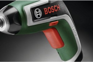 Bosch IXO 7 + 32tlg. Bit-Set Karton 2