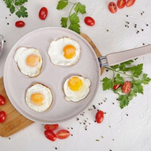 Patelnia do jajek nieprzywierająca 25cm beżowa 3