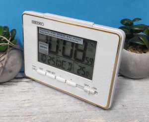 Budzik Seiko QHL096W z termometrem 12 x 9 cm . 4