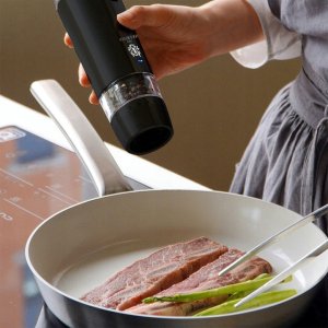 KARL HAUSMANN - Młynek elektryczny do przypraw - pieprzu i soli - 2w1 - akumulator 750 mAh 4