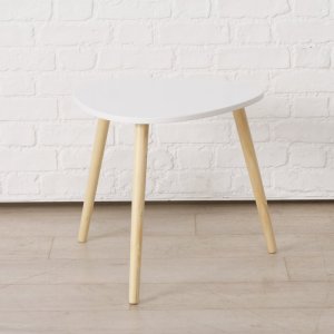 Drewniany stolik kawowy na 3 nogach VISBY, 45 x 48 cm 3