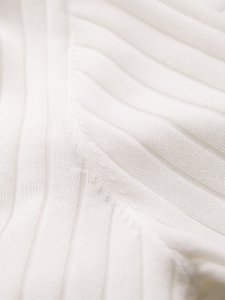 Męska koszulka polo z wiskozą SLIM FIT w pionowy prążek  złamana biel V3 OM-POSS-0143 M 7