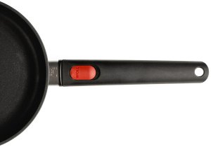 Cast iron pan WOLL Diamond QXR Eco Lite, non-stick coating, removable handle, 20 cm 1