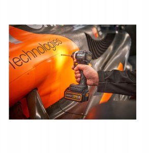 IMPACT DRIVER CD. DCF85MM2T-QW 18V 2X4AH 11