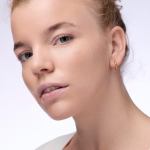 CATRICE_Instant Bright Serum Concealer rozświetlający korektor do twarzy 020W 5ml 3