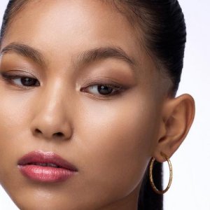 CATRICE_Tiny Treasures Eyeshadow Palette paleta cieni do powiek 010 Everyday Essentials 4,2g 6