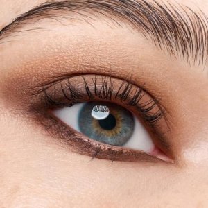 CATRICE_Tiny Treasures Eyeshadow Palette paleta cieni do powiek 010 Everyday Essentials 4,2g 7