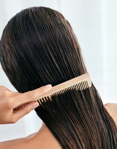 SEBORADIN_Hydro Balance szampon do pielęgnacji każdego rodzaju włosów i skóry głowy 400ml 2