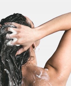 SEBORADIN_Hydro Balance szampon do pielęgnacji każdego rodzaju włosów i skóry głowy 400ml 3