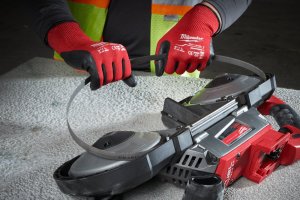 Pirštinės darbinės atsparios įpjovimam Milwaukee (XL/10 dydis) 12porų 3 lygis 8