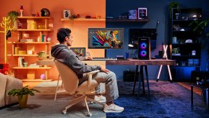 HP OMEN Transcend 32 White Backlit Gaming Charging Monitor - 31.5" 3840 x 2160 4K UHD 240Hz 250-nit AG, QD-OLED, USB-C(140W/15W)/2x HDMI/DisplayPort/Audio Jack, USB-C, 3x USB-A, KVM switch, speakers, height adjustable/tilt/pivot, 1 years 21