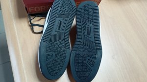 Puma moteriški laisvalaikio batai Caven 2.0, juodi 3