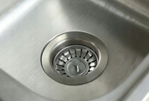 17005 SITKO ZLEWOZMYWAKOWE 3,5' + ŚRUBA L-45MM+KOREK CEDZAK AKCES // S.SITKO+ŚRUBA.Z.A-3,5 11