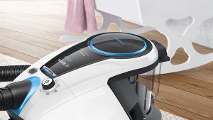 Bosch Serie 8 BGS7SIL1 vacuum Cylinder vacuum Dry Bagless 10