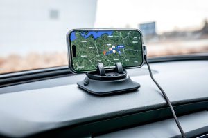 Uchwyt na telefon do samochodu na kokpit Supero, czarny 7